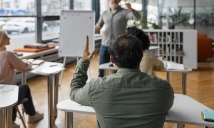 Certificado Profesional y el Docente